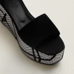 Hermès Luminous 35 sandal - Image 3